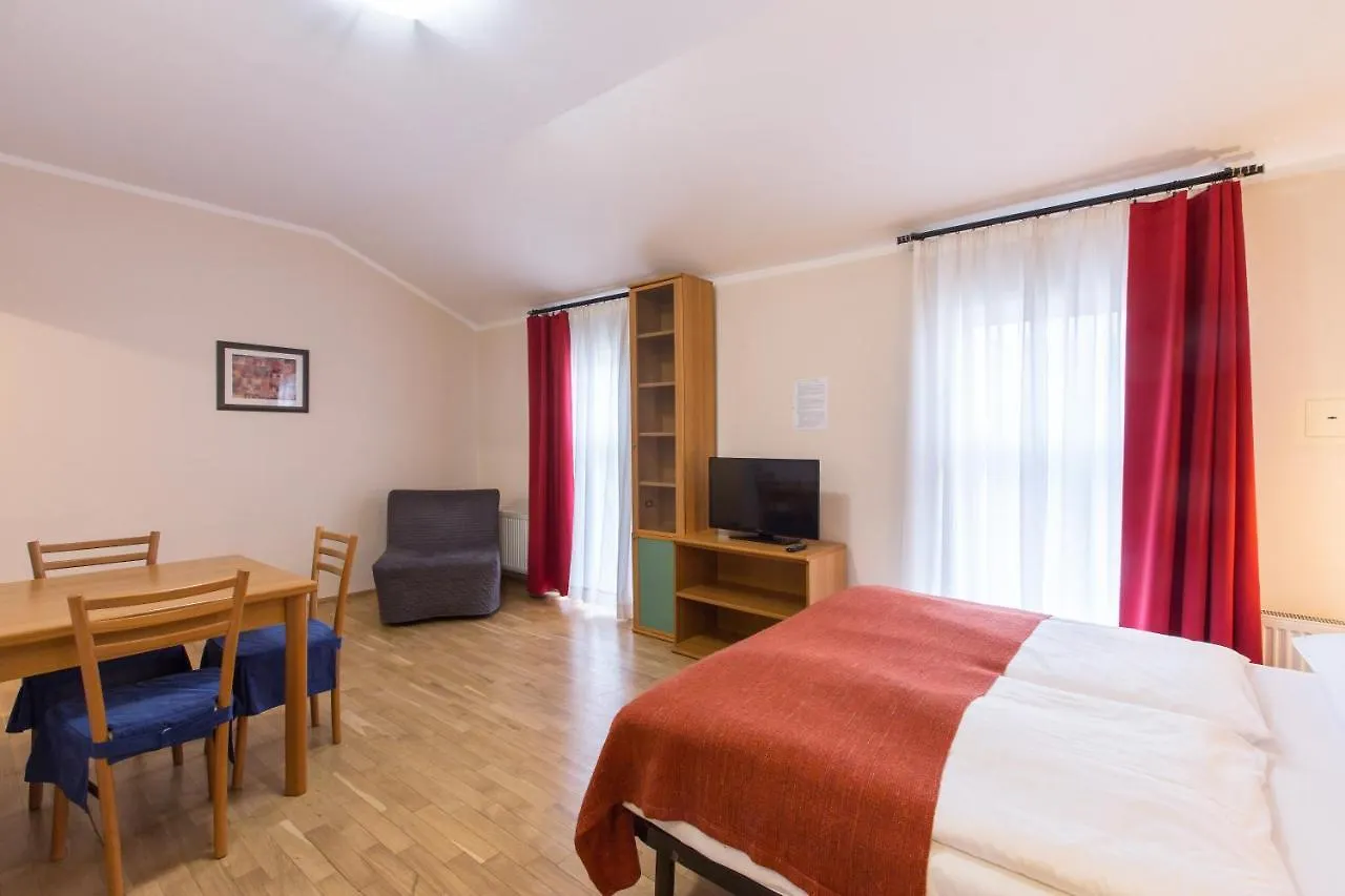Duskova Apartments Praga